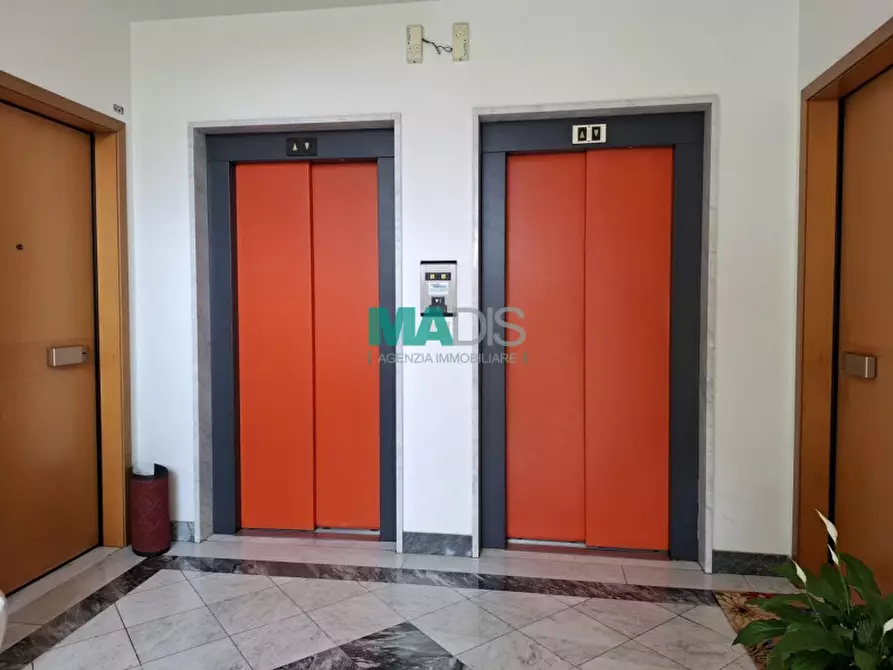 Immagine 25 di Appartamento in vendita  in via Alghiero Ceri a Prato