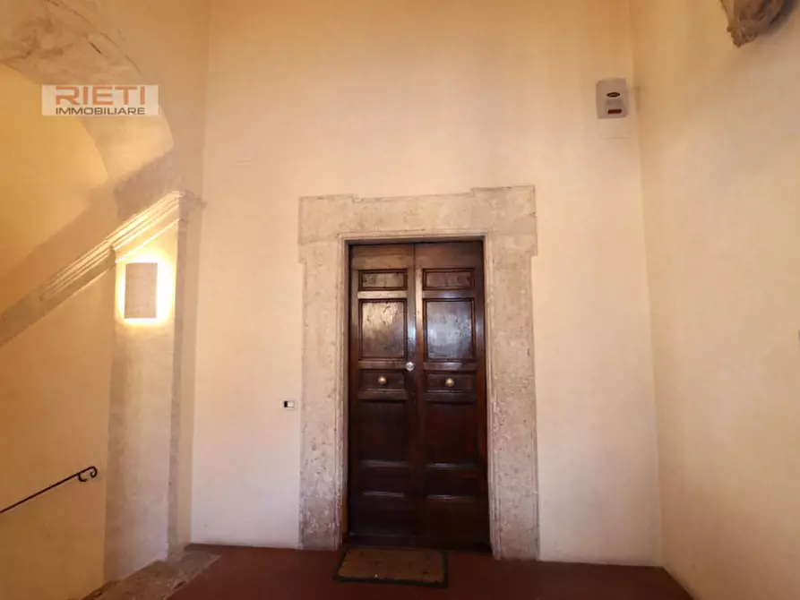 Immagine 2 di Appartamento in vendita  in via Roma a Rieti