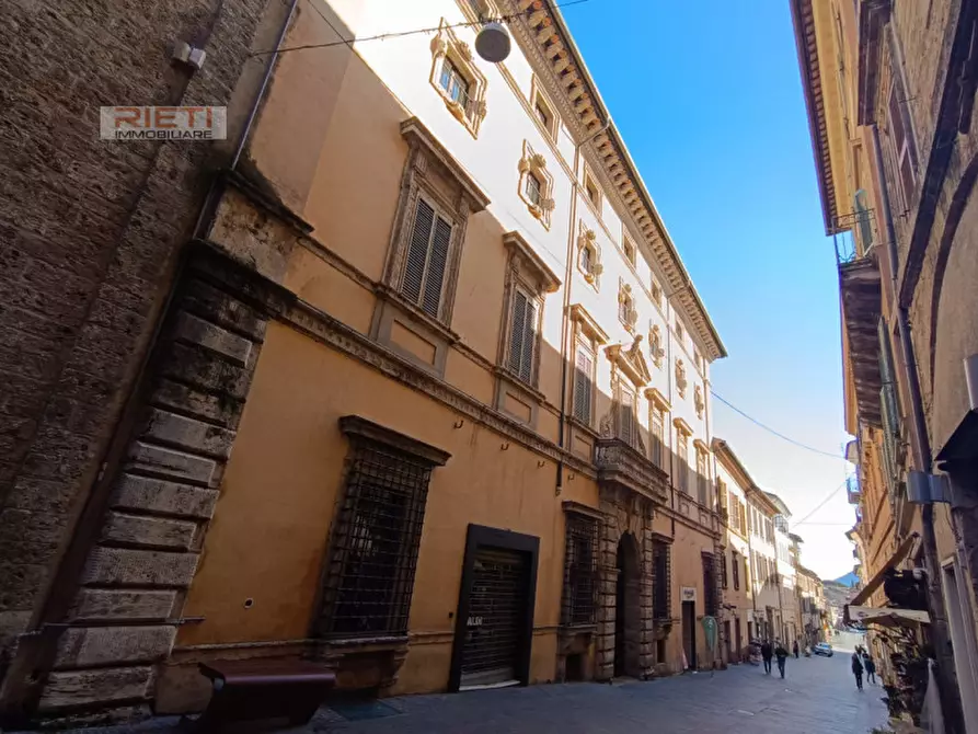 Immagine 18 di Appartamento in vendita  in via Roma a Rieti