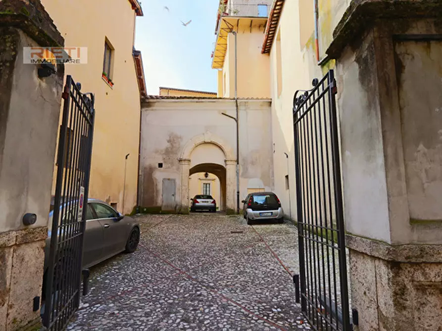 Immagine 28 di Appartamento in vendita  in via Roma a Rieti