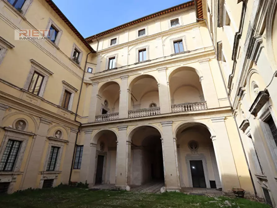 Immagine 29 di Appartamento in vendita  in via Roma a Rieti