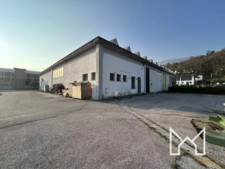 Immagine 2 di Capannone industriale in vendita  a Bassano Del Grappa