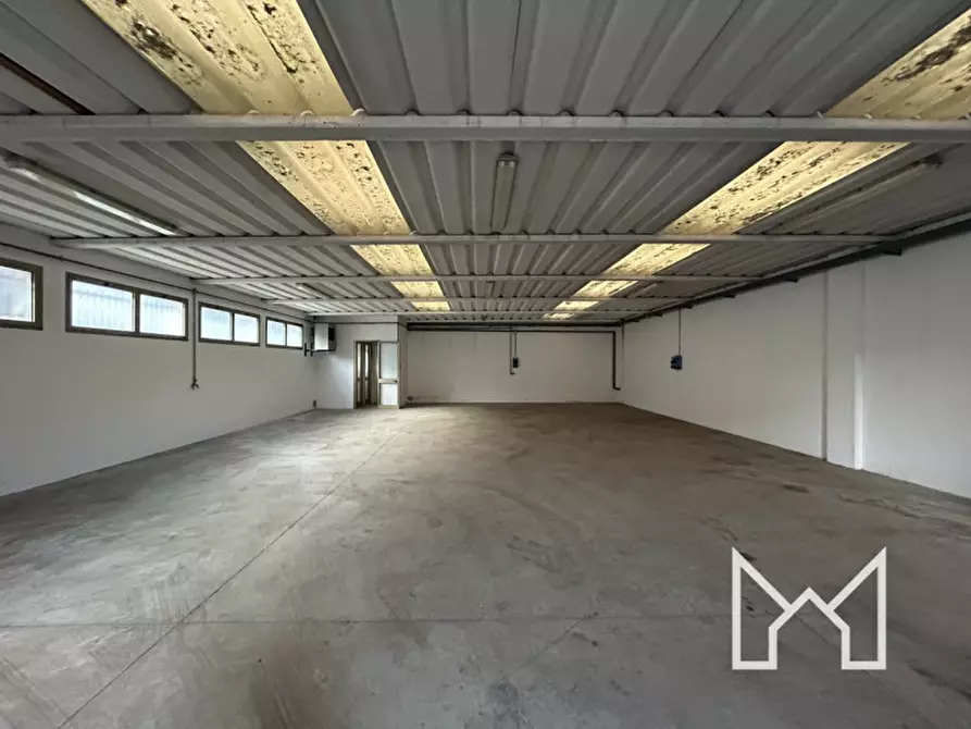 Immagine 12 di Capannone industriale in vendita  a Bassano Del Grappa