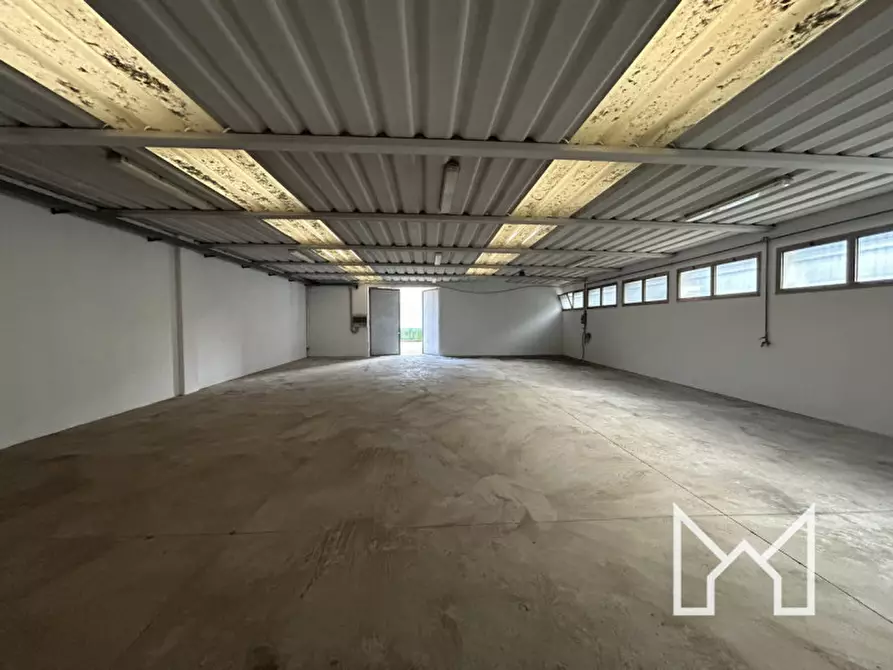 Immagine 14 di Capannone industriale in vendita  a Bassano Del Grappa