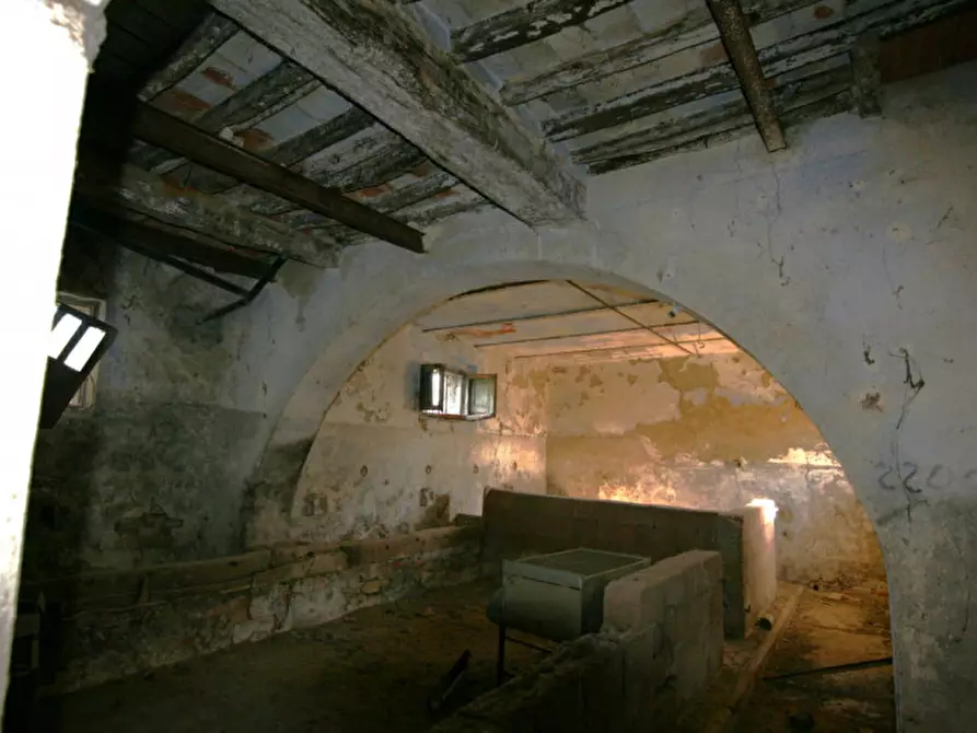 Immagine 14 di Rustico / casale in vendita  a Lucignano