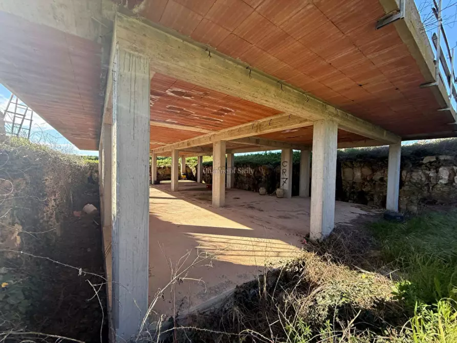 Immagine 18 di Casa indipendente in vendita  a Modica