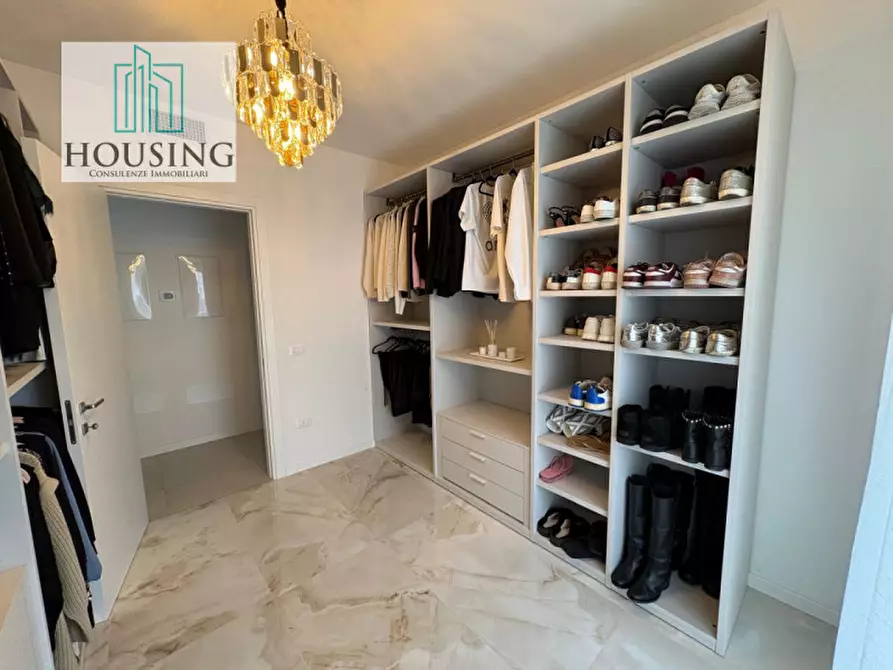 Immagine 27 di Appartamento in vendita  in Via Marza a Montegrotto Terme