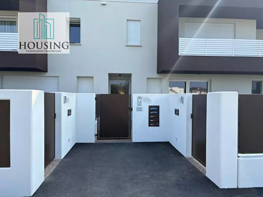 Immagine 38 di Appartamento in vendita  in Via Marza a Montegrotto Terme