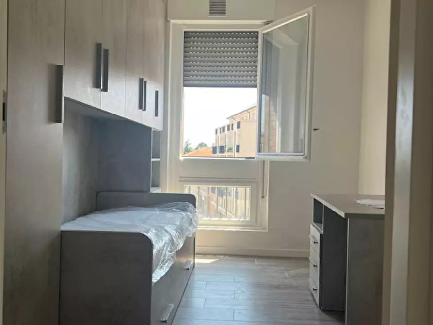 Immagine 9 di Camera in affitto  in via Tiziano Aspetti 59 a Padova