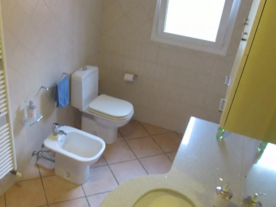 Immagine 11 di Villetta a schiera in vendita  a Concordia Sulla Secchia