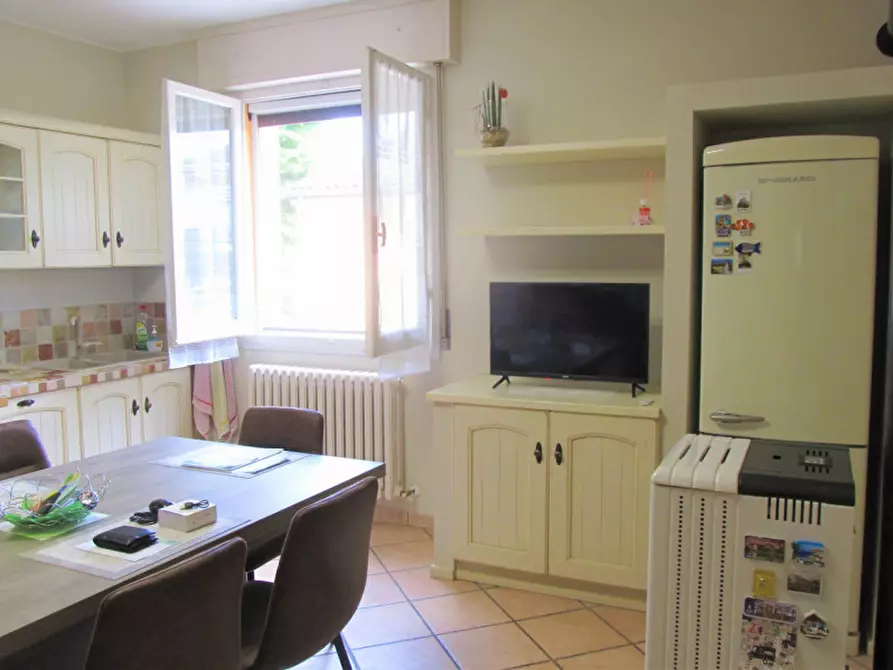 Immagine 22 di Villetta a schiera in vendita  a Concordia Sulla Secchia