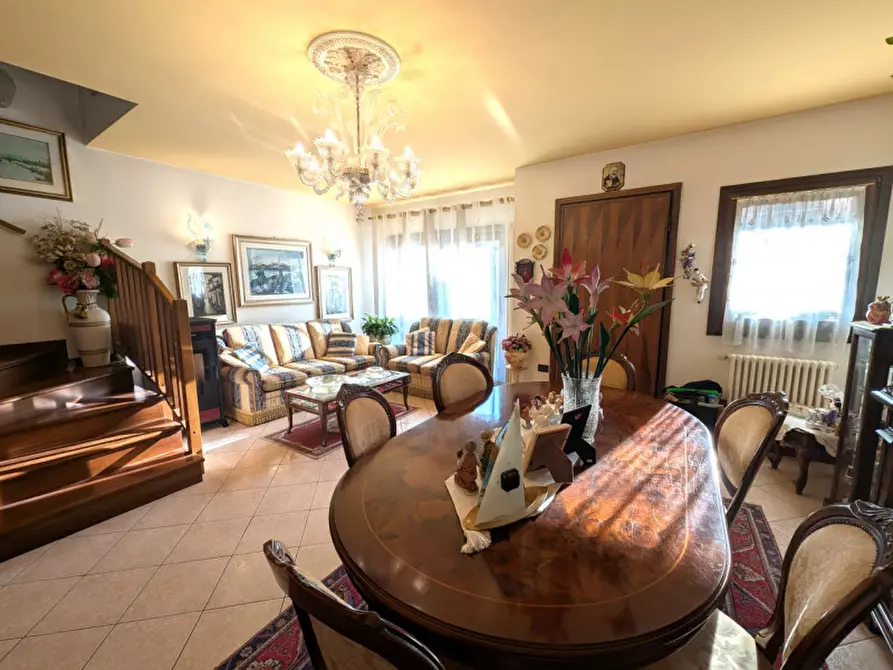 Immagine 5 di Villetta a schiera in vendita  in via lombardia a Martellago