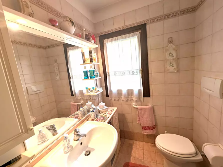 Immagine 17 di Villetta a schiera in vendita  in via lombardia a Martellago