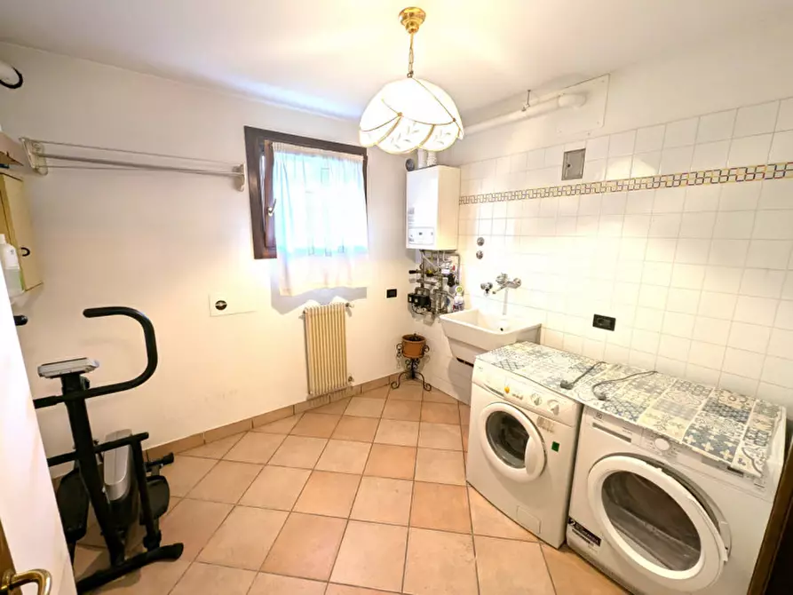 Immagine 41 di Villetta a schiera in vendita  in via lombardia a Martellago