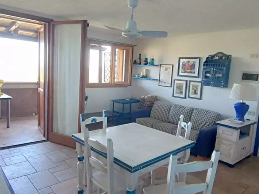 Immagine 4 di Appartamento in vendita  in VIALE CUGNANA VERDE n. 5-33 Piano 3 a Olbia
