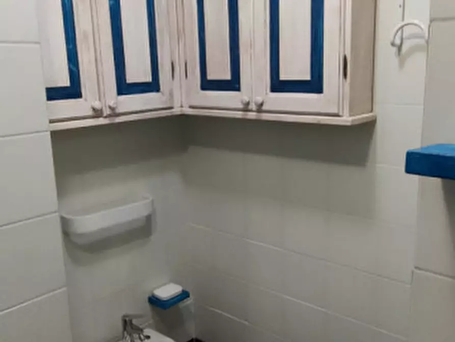 Immagine 13 di Appartamento in vendita  in VIALE CUGNANA VERDE n. 5-33 Piano 3 a Olbia