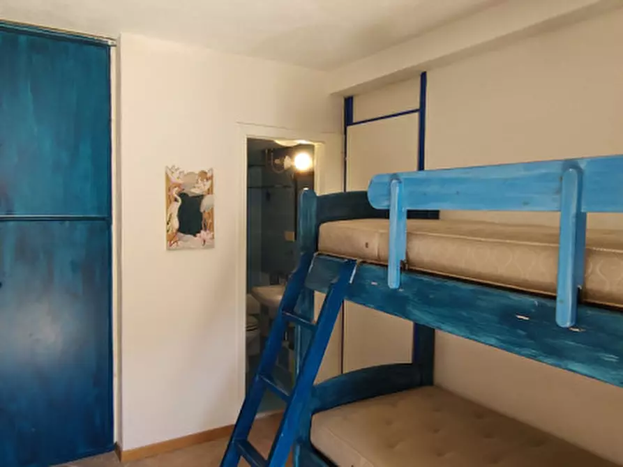 Immagine 21 di Appartamento in vendita  in VIALE CUGNANA VERDE n. 5-33 Piano 3 a Olbia