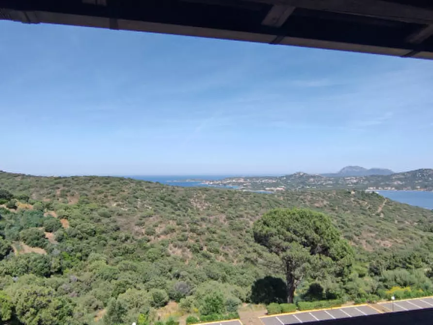 Immagine 32 di Appartamento in vendita  in VIALE CUGNANA VERDE n. 5-33 Piano 3 a Olbia