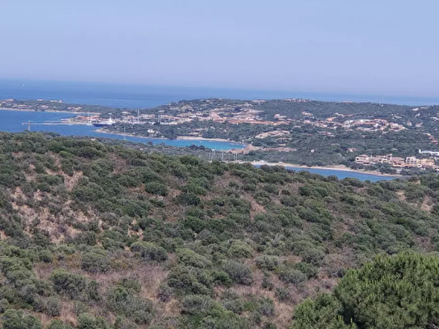Immagine 34 di Appartamento in vendita  in VIALE CUGNANA VERDE n. 5-33 Piano 3 a Olbia