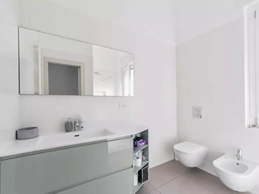 Immagine 19 di Appartamento in vendita  in Via Vincenzo Gioberti, 43 a Pescara