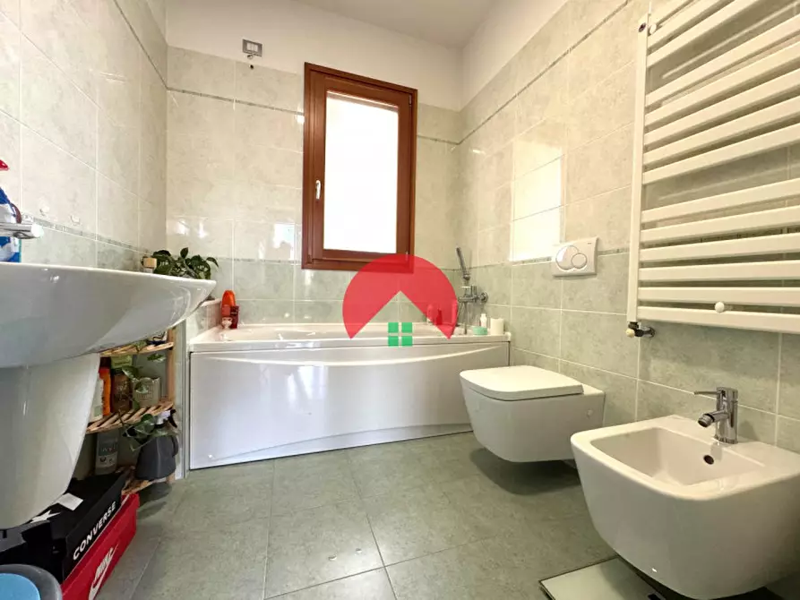 Immagine 13 di Appartamento in vendita  in Via Virgilio a Matera