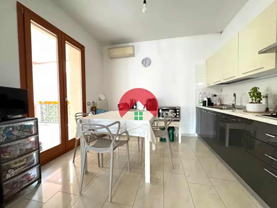 Immagine 17 di Appartamento in vendita  in Via Virgilio a Matera