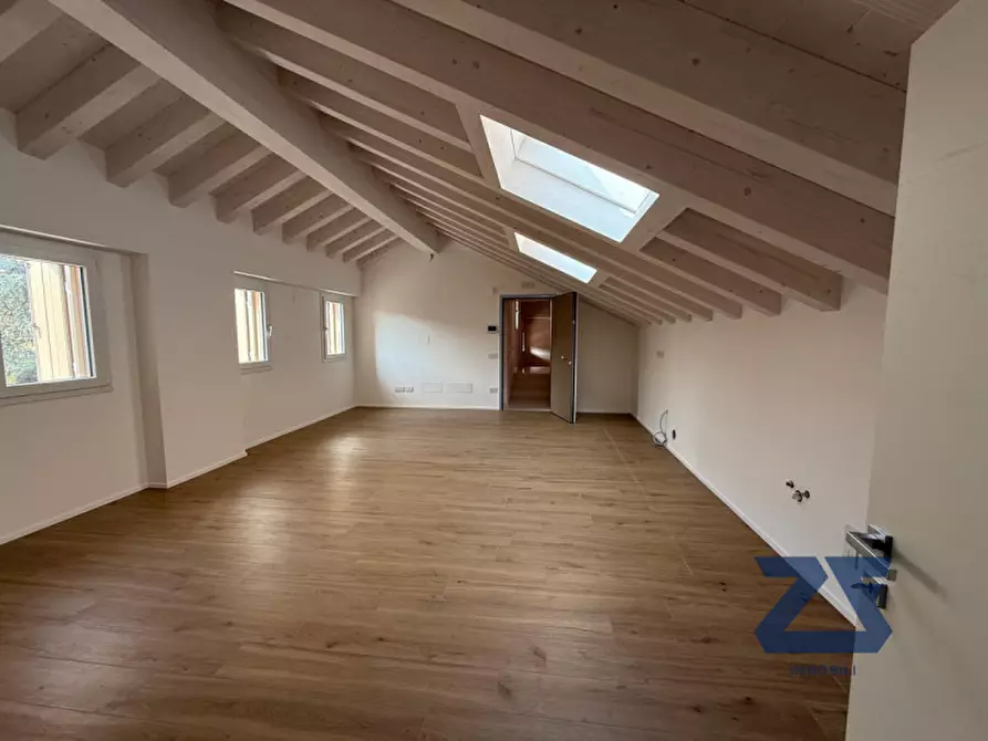 Immagine 2 di Appartamento in vendita  in via rizzette a Riese Pio x