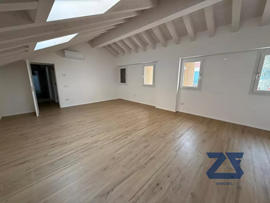 Immagine 3 di Appartamento in vendita  in via rizzette a Riese Pio x