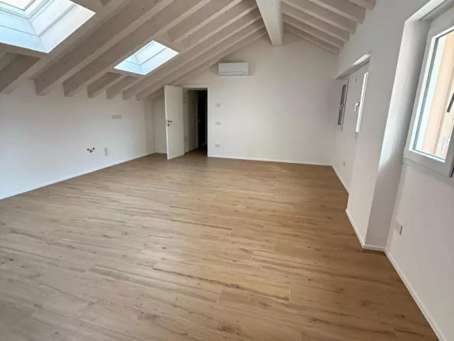 Immagine 5 di Appartamento in vendita  in via rizzette a Riese Pio x