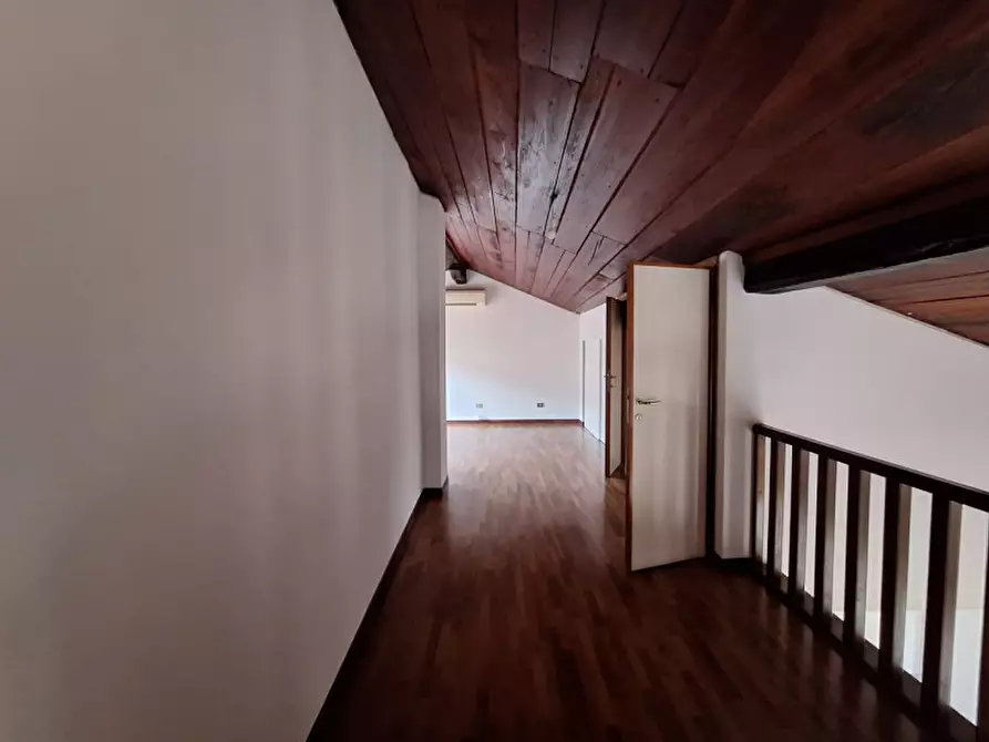 Immagine 13 di Appartamento in affitto  in via pescherie vecchie a Bologna