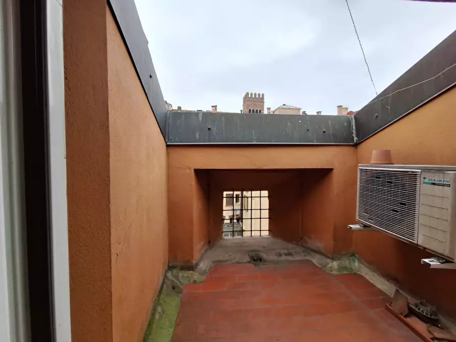 Immagine 15 di Appartamento in affitto  in via pescherie vecchie a Bologna