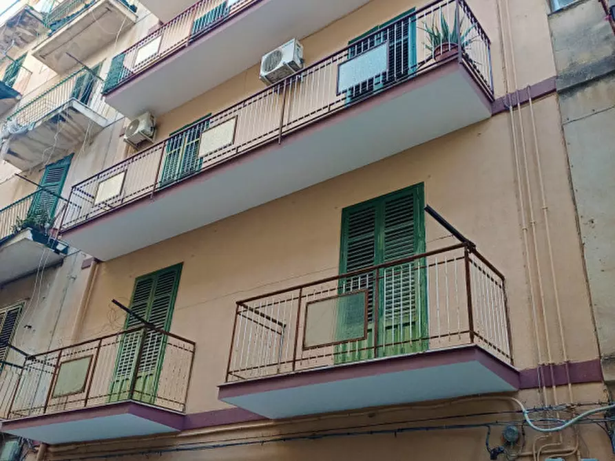 Immagine 1 di Appartamento in vendita  in VIA FIUMEFREDDO a Palermo