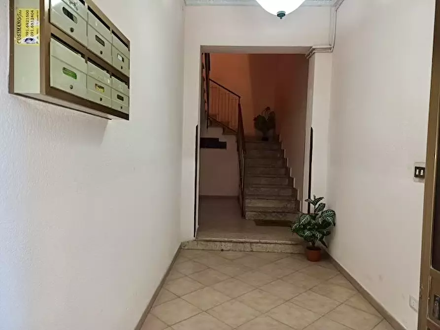 Immagine 3 di Appartamento in vendita  in VIA FIUMEFREDDO a Palermo