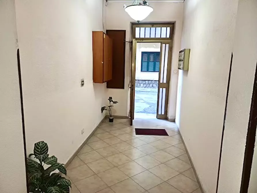 Immagine 4 di Appartamento in vendita  in VIA FIUMEFREDDO a Palermo