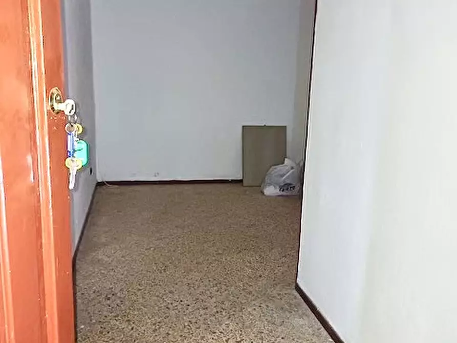 Immagine 13 di Appartamento in vendita  in VIA FIUMEFREDDO a Palermo