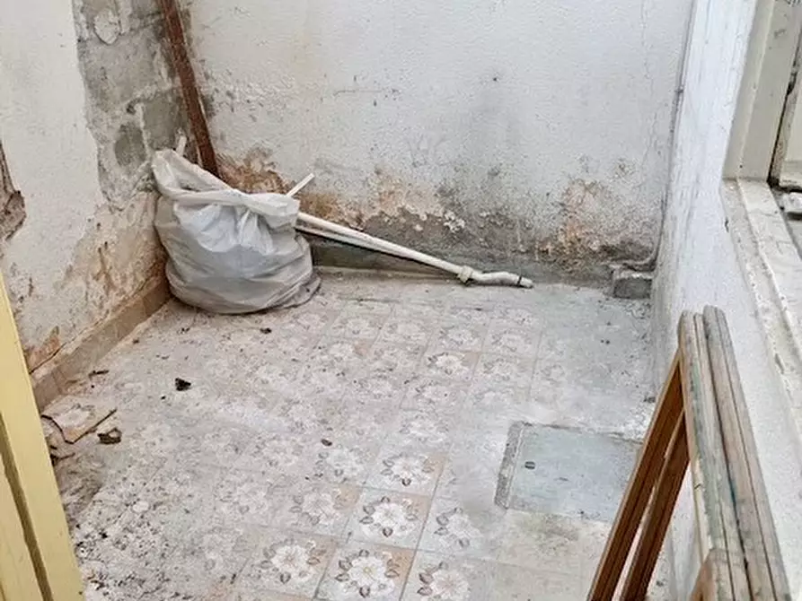 Immagine 15 di Appartamento in vendita  in VIA FIUMEFREDDO a Palermo