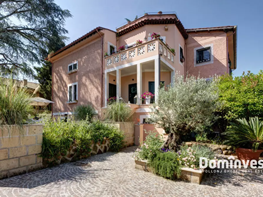 Immagine 11 di Appartamento in affitto  in Via Appia Pignatelli a Roma