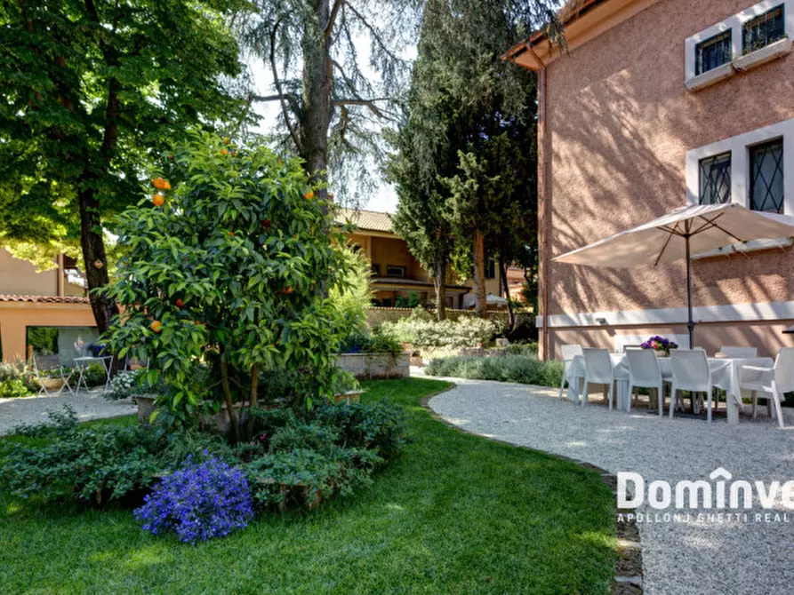 Immagine 12 di Appartamento in affitto  in Via Appia Pignatelli a Roma