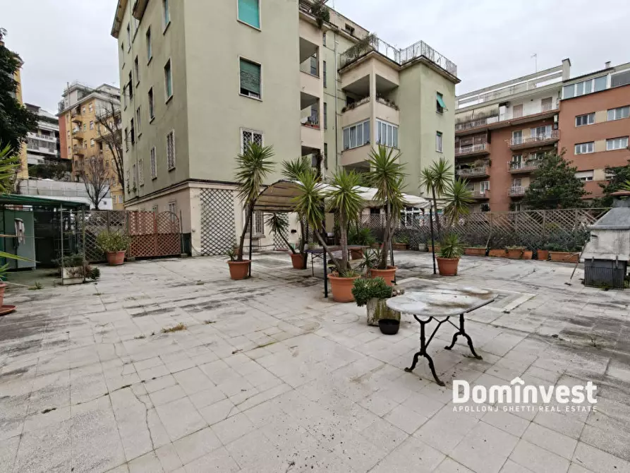 Immagine 1 di Appartamento in vendita  in Viale delle Medaglie d'Oro a Roma