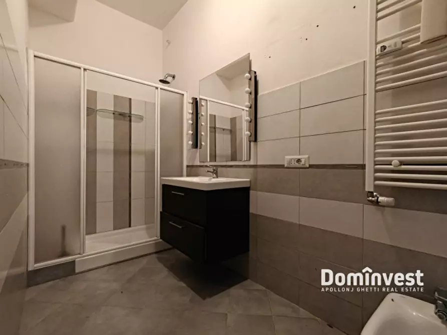 Immagine 11 di Appartamento in vendita  in Viale delle Medaglie d'Oro a Roma