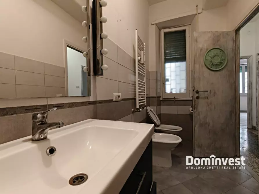 Immagine 12 di Appartamento in vendita  in Viale delle Medaglie d'Oro a Roma