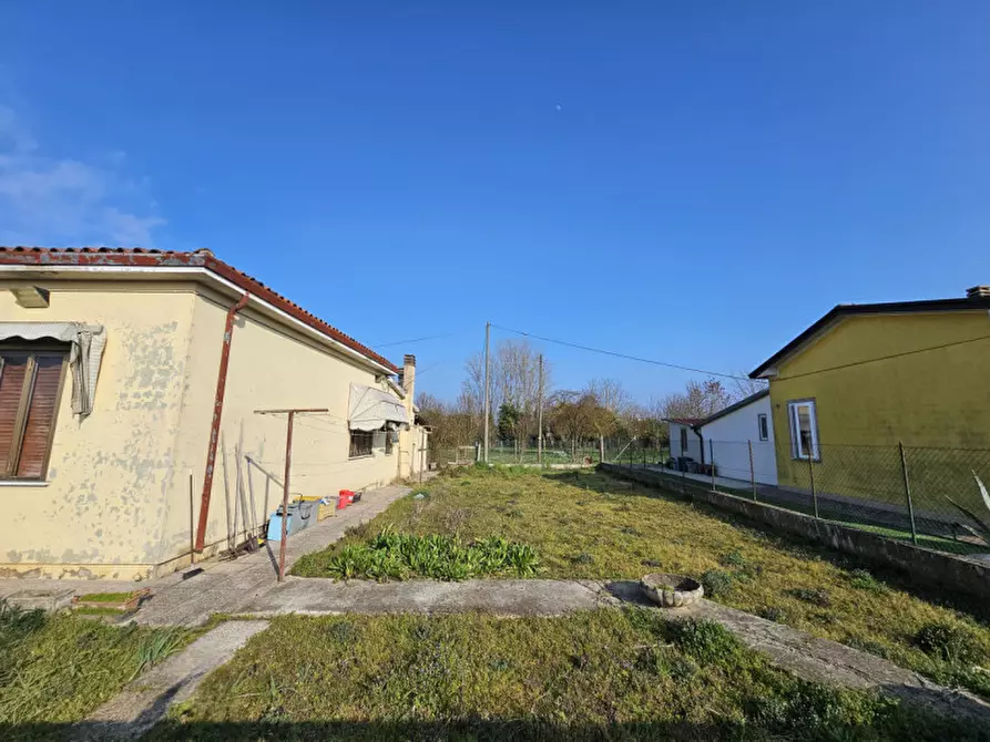 Immagine 13 di Casa indipendente in vendita  in Via Fratelli Bandiera a Solesino