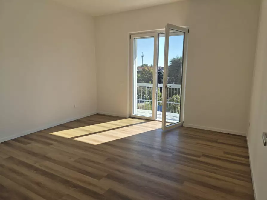 Immagine 2 di Casa bifamiliare in affitto  in Via Emanuele Filiberto di Savoia a Vicenza