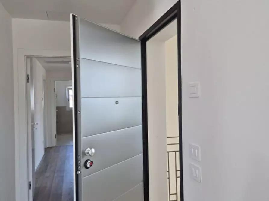 Immagine 4 di Casa bifamiliare in affitto  in Via Emanuele Filiberto di Savoia a Vicenza