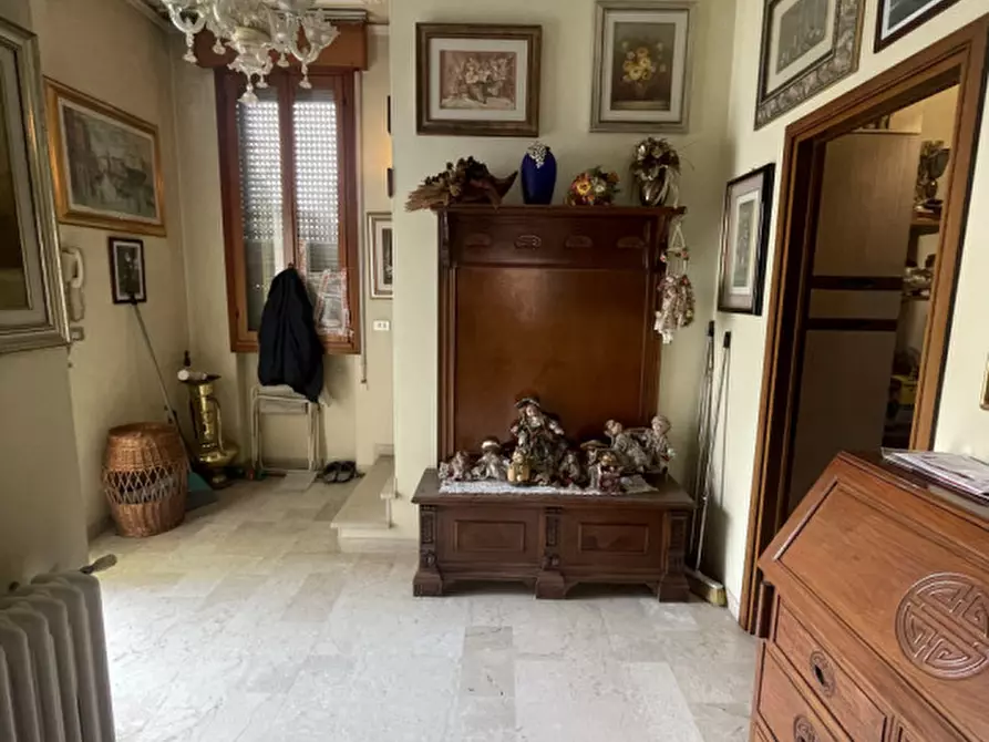 Immagine 2 di Casa indipendente in vendita  in Via Ugo Vallenari a Venezia