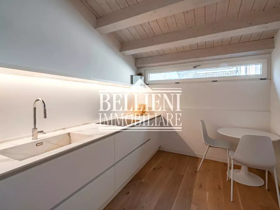 Immagine 3 di Attico in vendita  in Contra' Santa Barbara a Vicenza