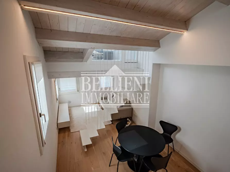 Immagine 11 di Attico in vendita  in Contra' Santa Barbara a Vicenza