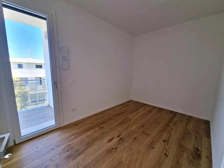 Immagine 32 di Attico in vendita  in Via Sandro Pertini a Rubano
