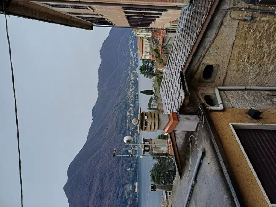 Immagine 13 di Casa indipendente in vendita  in Via Curie, 3 a Moltrasio