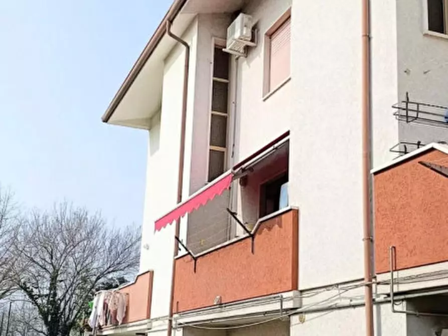 Immagine 10 di Villetta a schiera in vendita  in Via G.Matteotti, 5 a Borgo Veneto